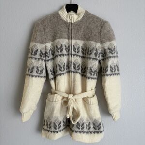 Alafoss Icewool Women’s Zip Sweater Size Medium White Cream